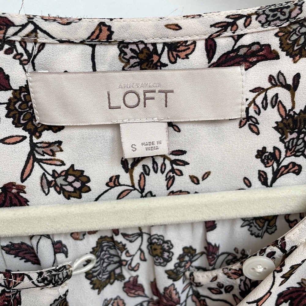 LOFT button-front blouse - Picture 3 of 6